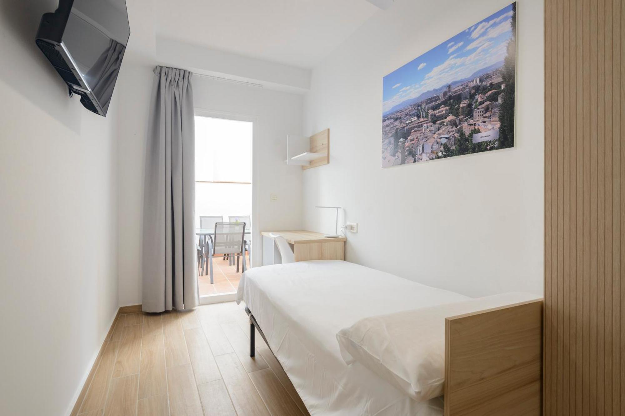 J De La Alhambra Apartment